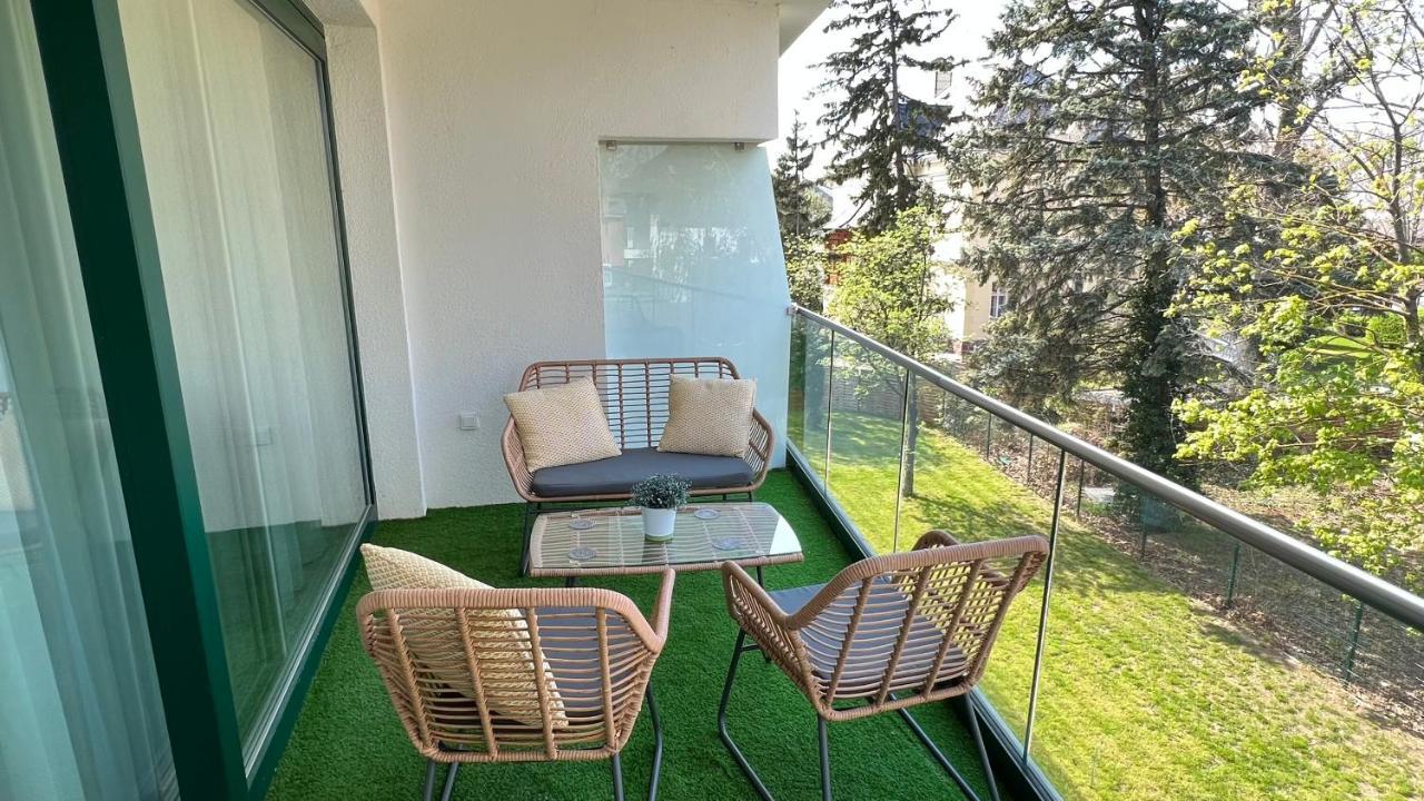 שיופוק Villa Bauhaus Wellness Apartman 202 מראה חיצוני תמונה