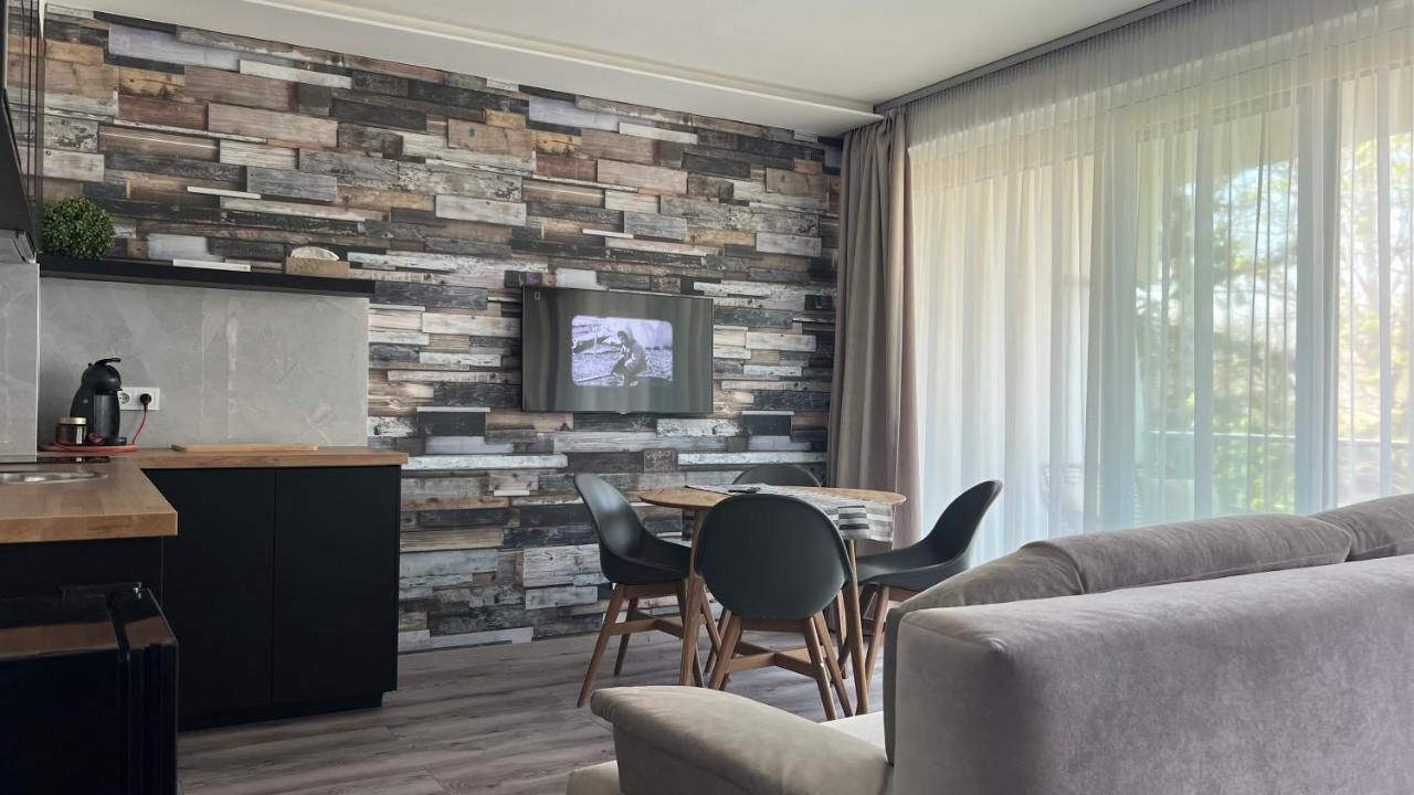 שיופוק Villa Bauhaus Wellness Apartman 202 מראה חיצוני תמונה
