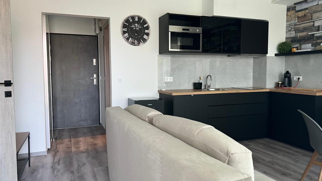 שיופוק Villa Bauhaus Wellness Apartman 202 מראה חיצוני תמונה