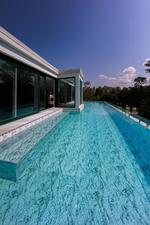 שיופוק Villa Bauhaus Wellness Apartman 202 מראה חיצוני תמונה