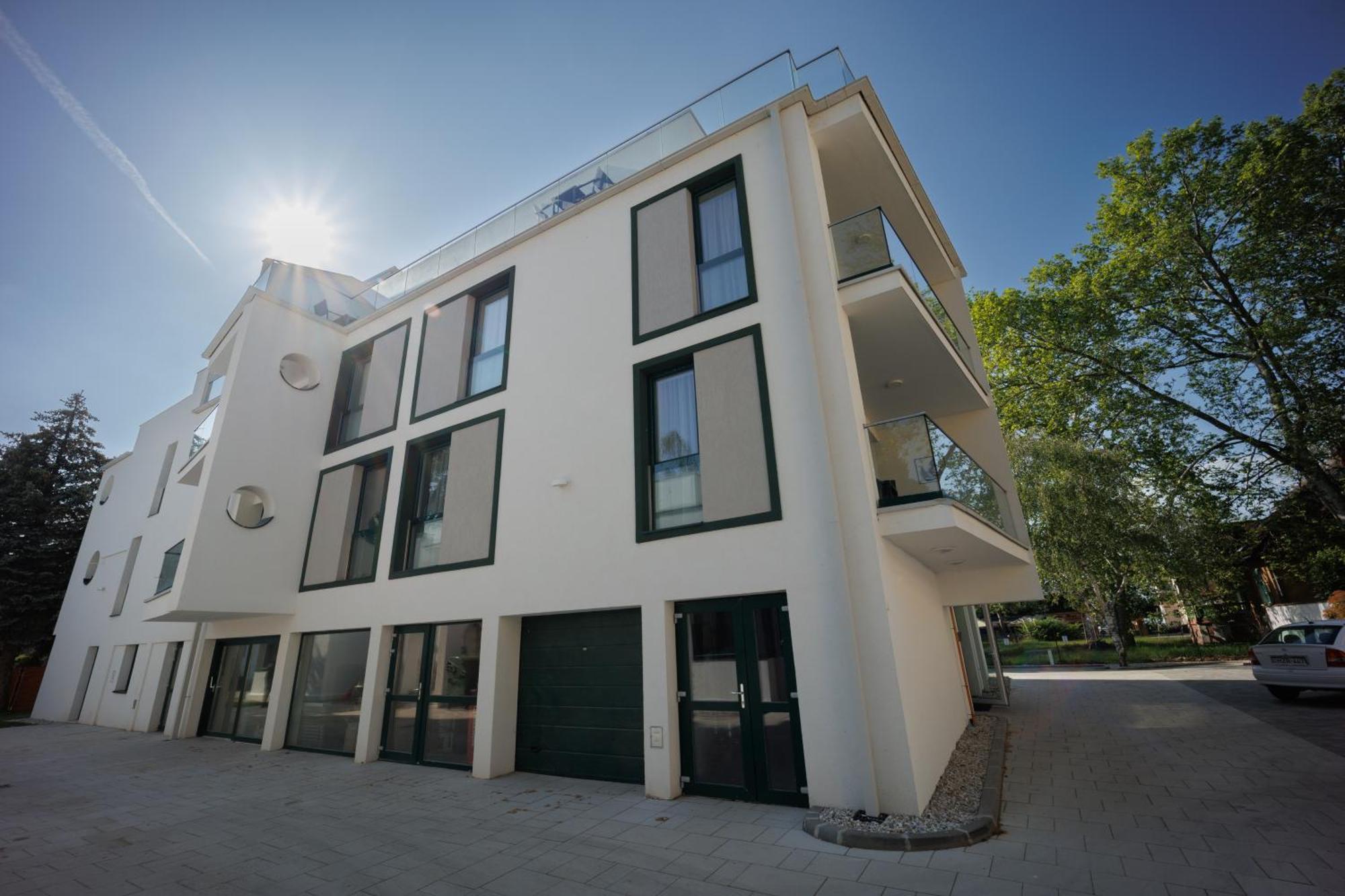 שיופוק Villa Bauhaus Wellness Apartman 202 מראה חיצוני תמונה
